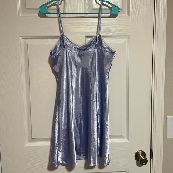 Purple Slip & Matching Robe - Picture 2 of 7